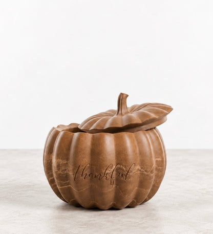Thankful Pumpkin Candle – Leather Brown | 9.5 oz